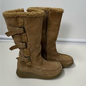 Y2K ALDO women's brown suede sherpa lined mini platform winter boots, 6 US.